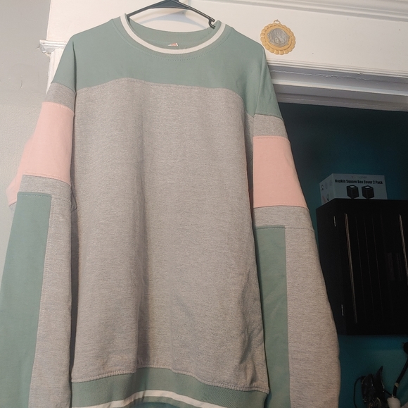 Crewneck Sweater Men's BRAND NEW - Picture 2 of 14